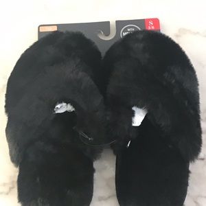 Women’s Slippers